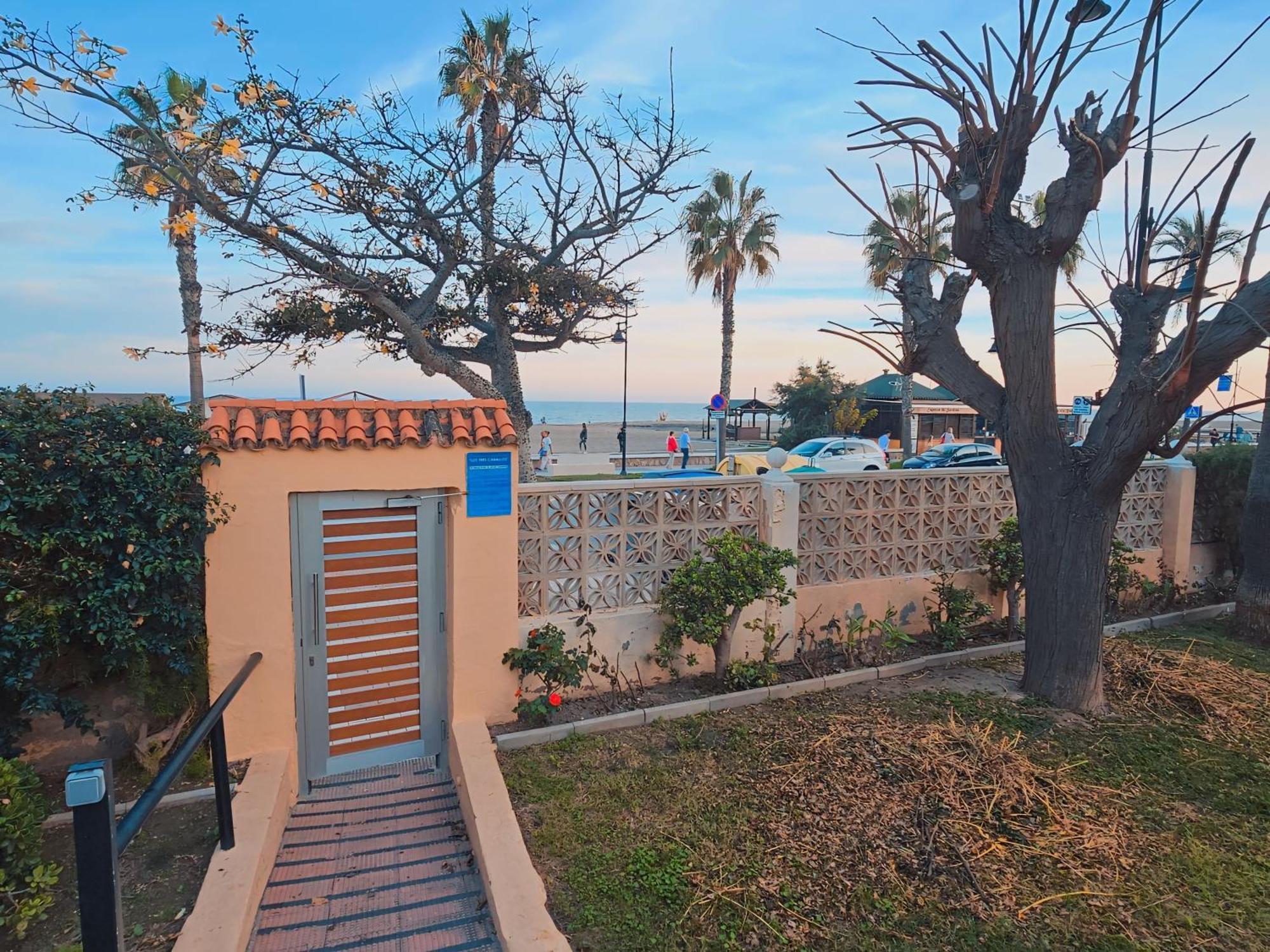 Apartamento Paseo Maritimo De Playamar トレモリノス エクステリア 写真
